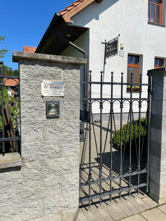 Penzion U Bohusa Lednice Buitenkant foto