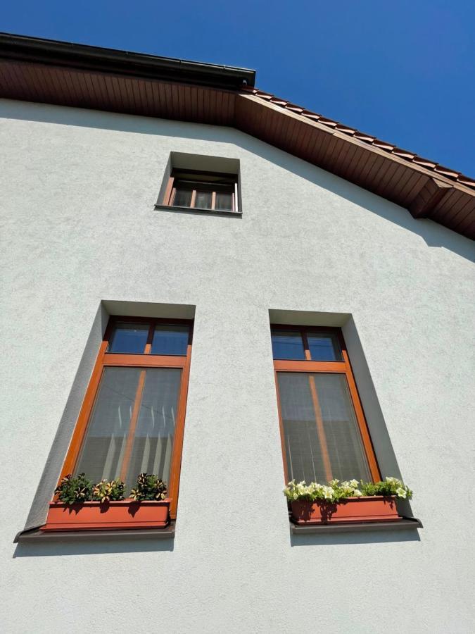 Penzion U Bohusa Lednice Buitenkant foto