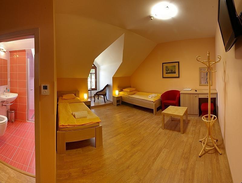 Penzion U Bohusa Lednice Kamer foto